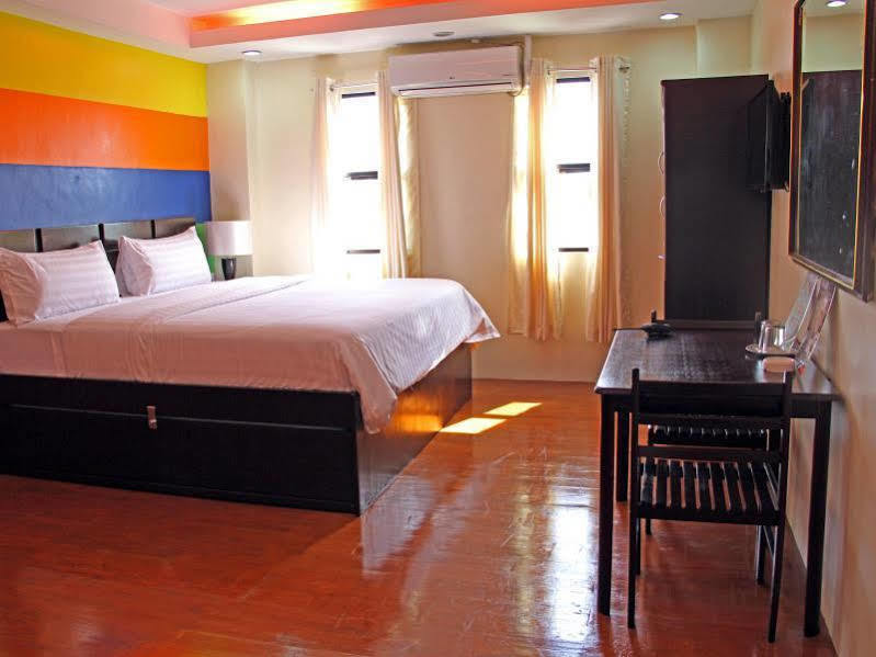 Hotel America Angeles Bagian luar foto